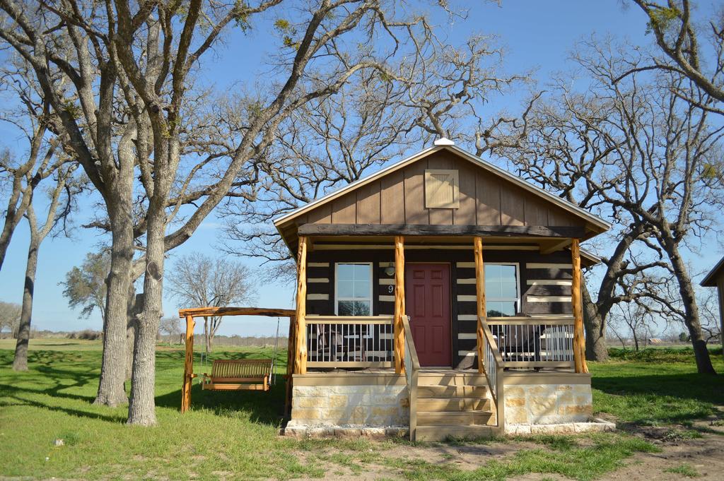 Vineyard Trail Cottages- Adults Only Fredericksburg Exterior photo