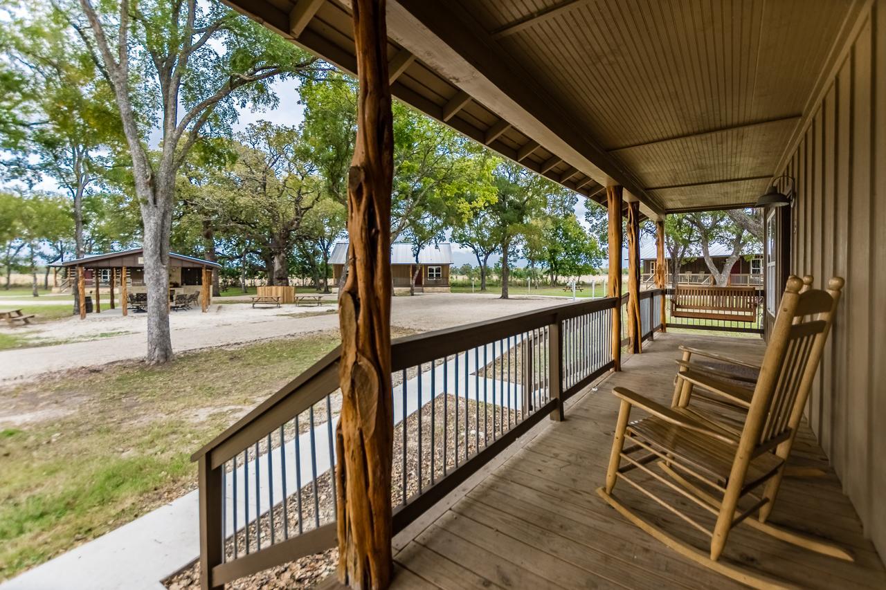 Vineyard Trail Cottages- Adults Only Fredericksburg Room photo