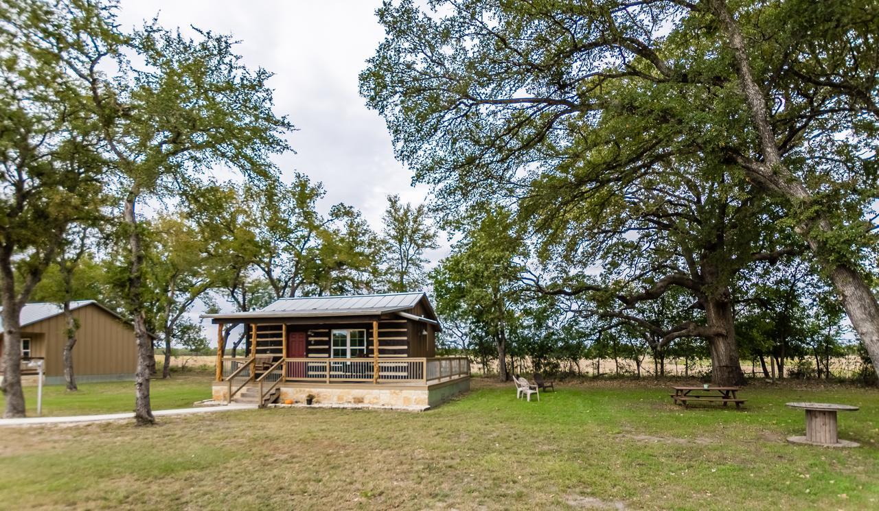 Vineyard Trail Cottages- Adults Only Fredericksburg Room photo