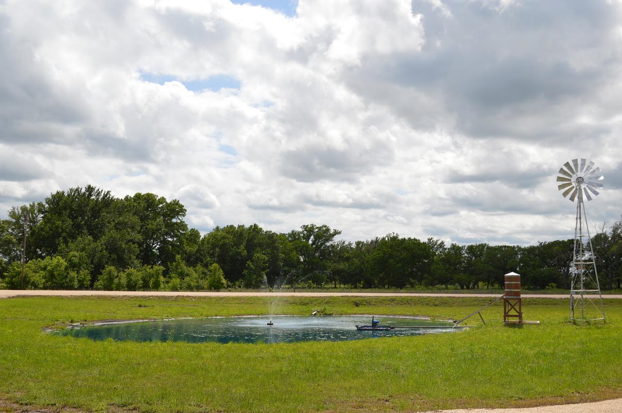 Vineyard Trail Cottages- Adults Only Fredericksburg Room photo