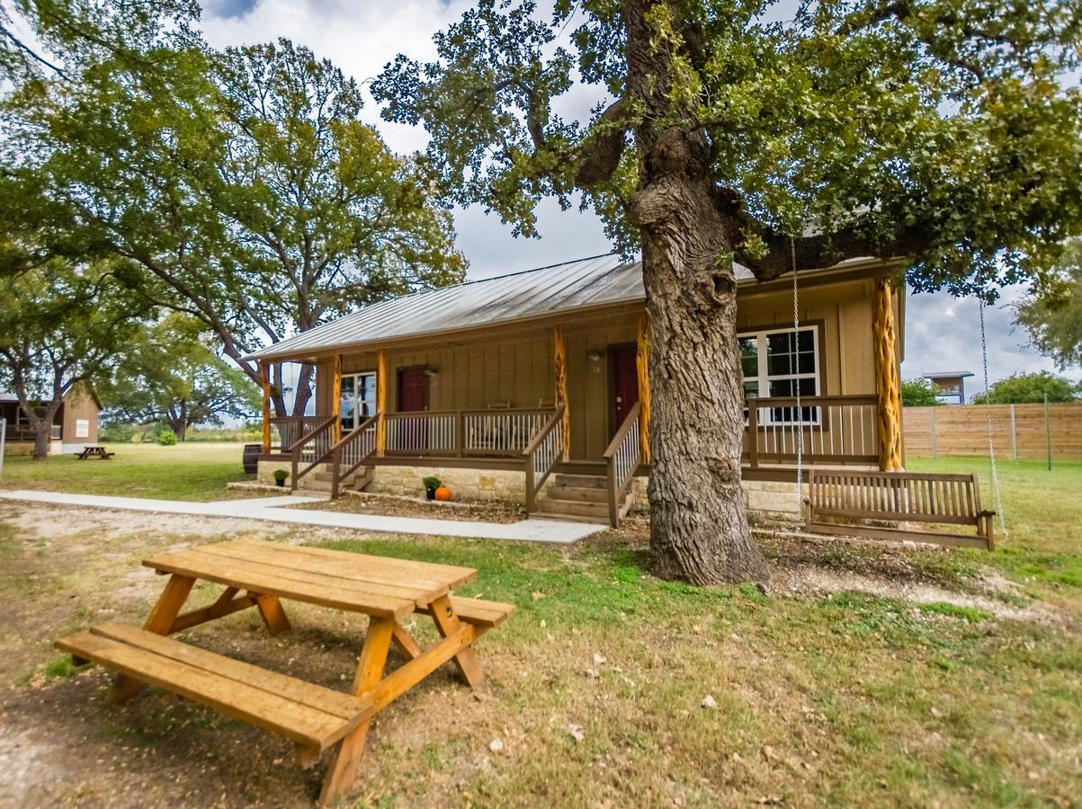 Vineyard Trail Cottages- Adults Only Fredericksburg Room photo